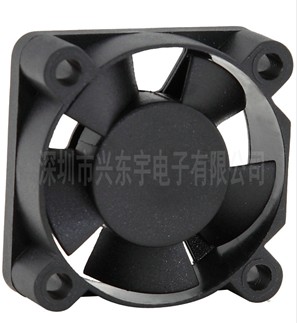 電飯煲散熱風(fēng)扇轉子平衡軸心在哪里？